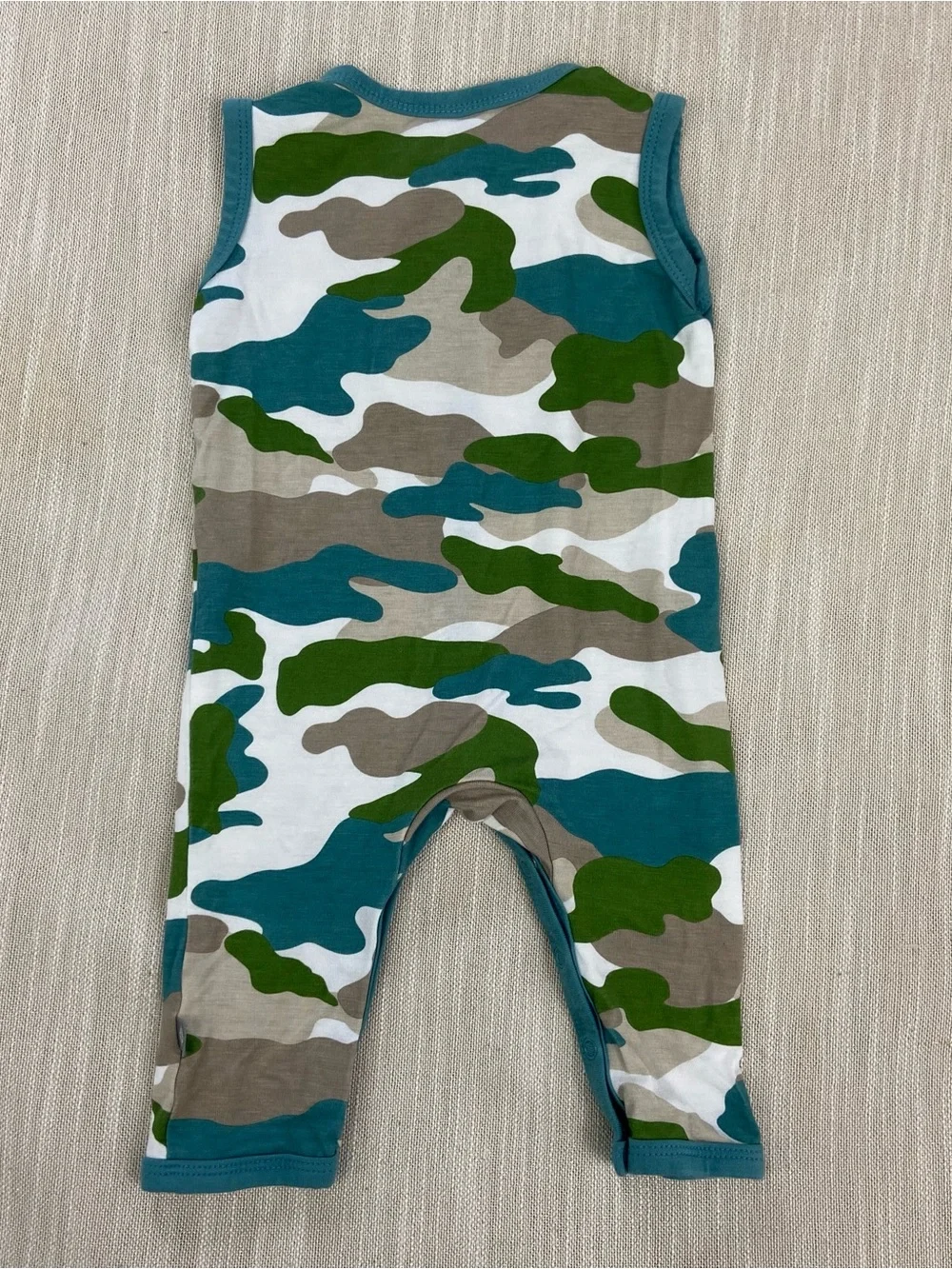 Kyte Baby Sleeveless Snap Button Camo Romper 3-6 Months